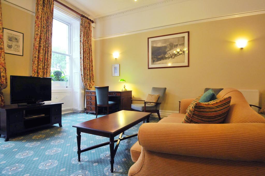 The Penn Club Bed & Breakfast London Bagian luar foto